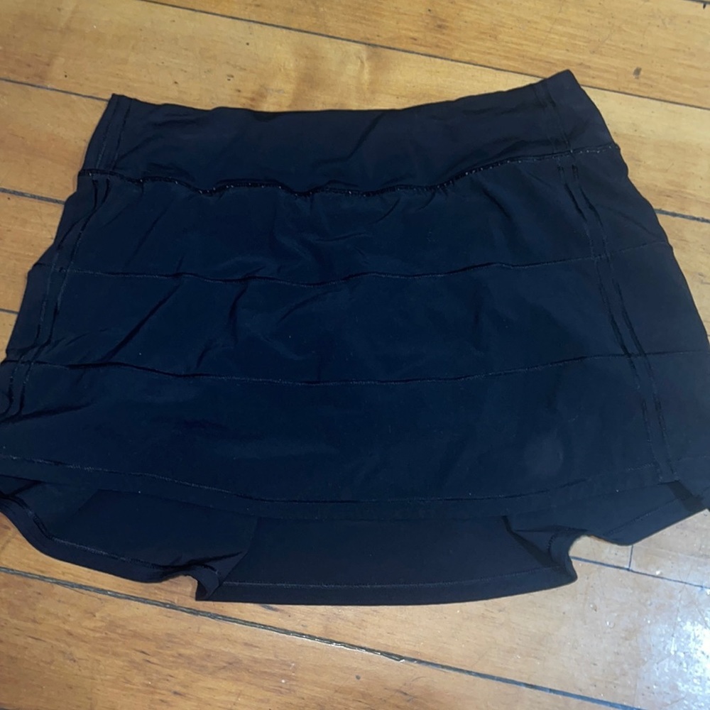 Black lululemon tennis skirt
